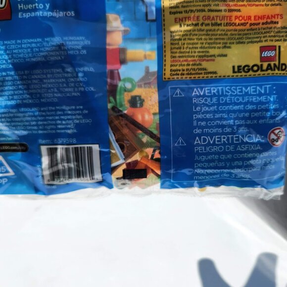 NEW Lego City Farm Garden Scarecrow Polybag Set 30590 Chicken Minifigures Brand - Picture 7 of 10